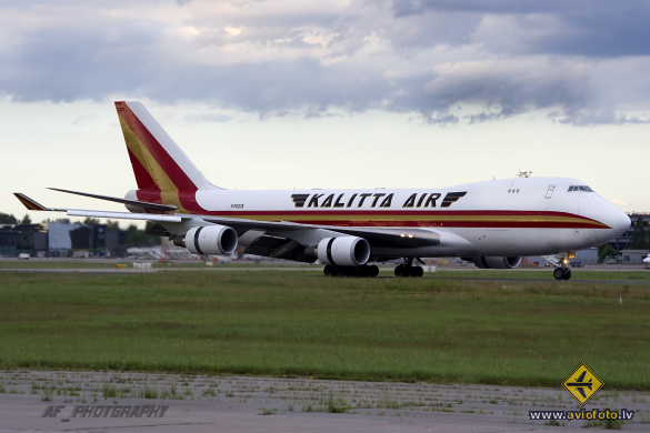Boeing 747-4HQF/ER